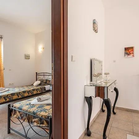 Villa Rose